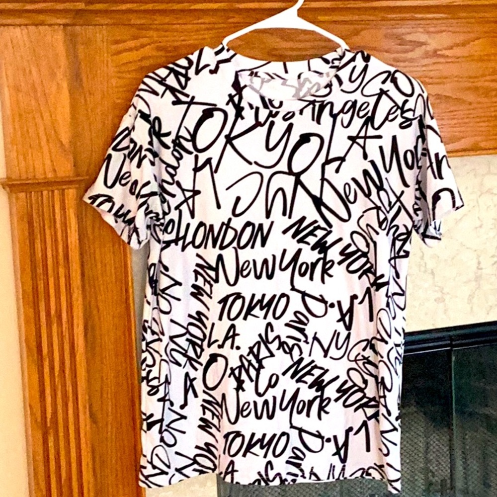 Streetwear Society women’s small t-shirt